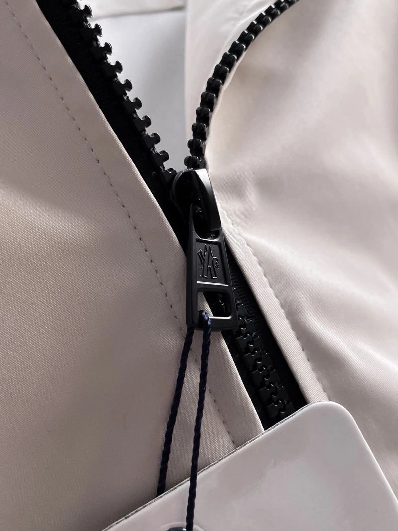 HighPerformance Moncler Outwear 142470
