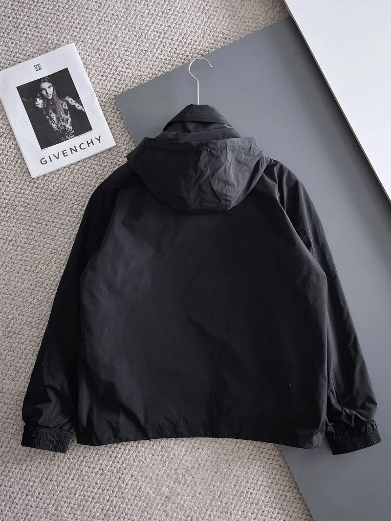 Seasonal Moncler Outwear 142461