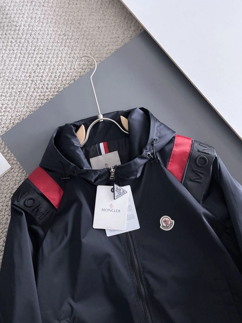 Comfortable Moncler Outwear 142463