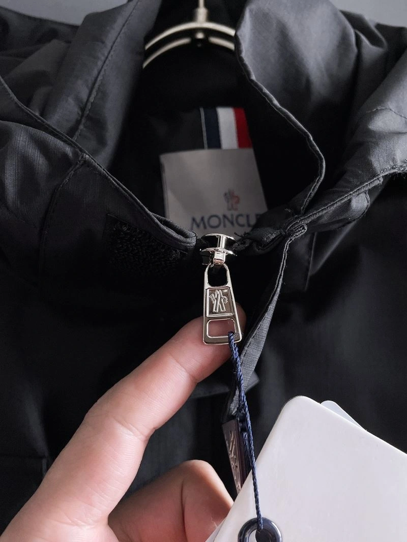 Moncler Outwear Trendy 142456