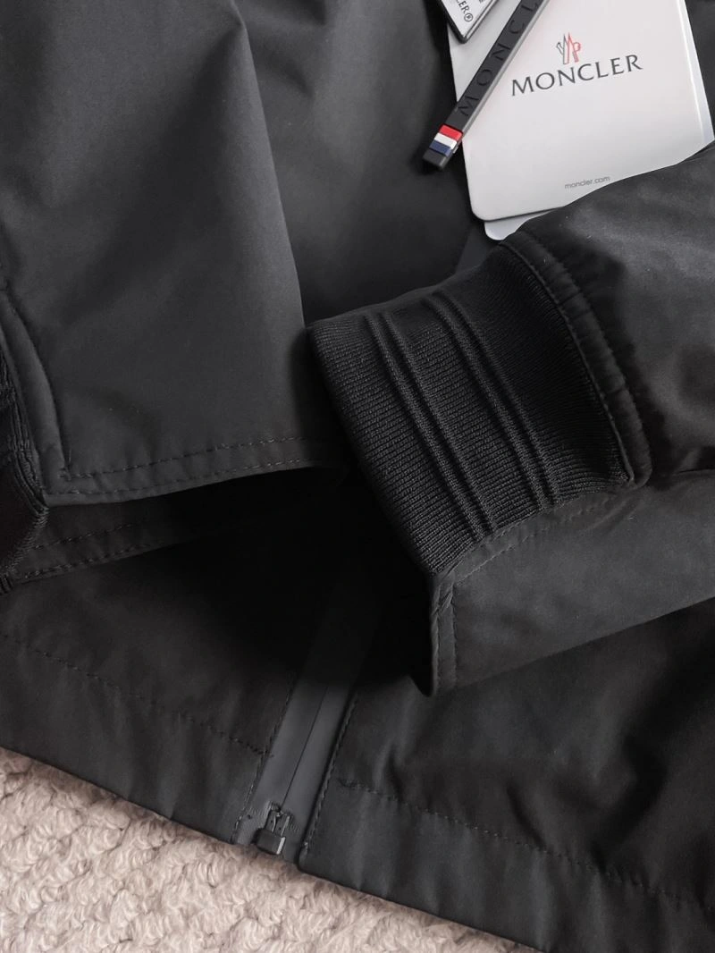 SoftTouch Moncler Outwear 142462