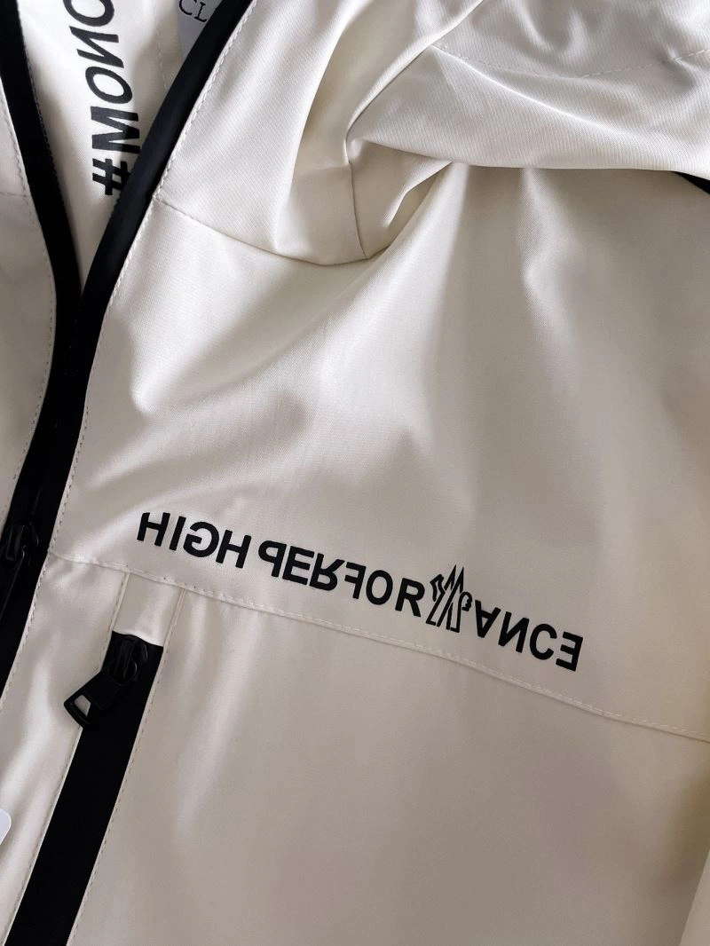 Unisex Moncler Outwear 142451