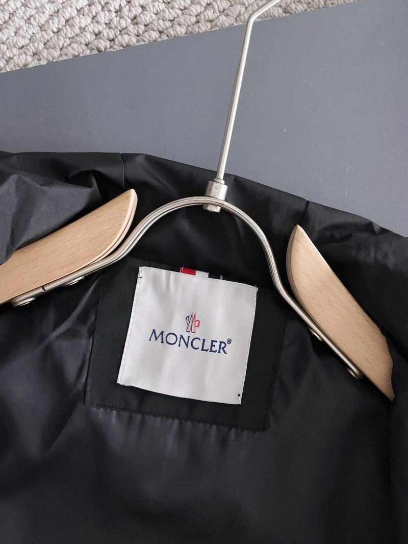 Moncler Outwear TravelReady 142452