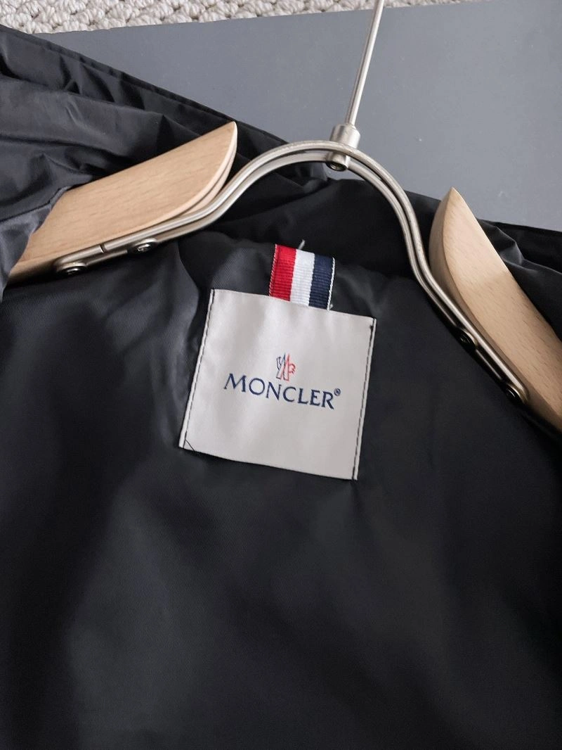 Fashionable Moncler Outwear 142453