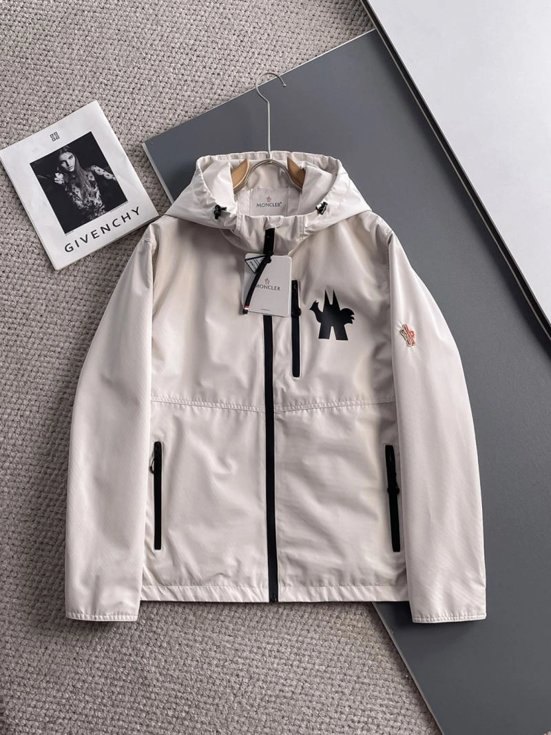 Moncler Outwear Upgraded 142460