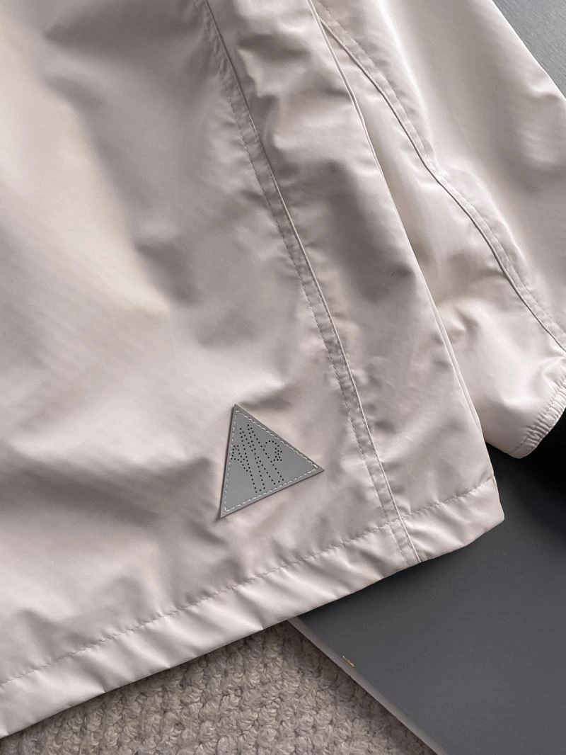 Moncler Outwear Upgraded 142460