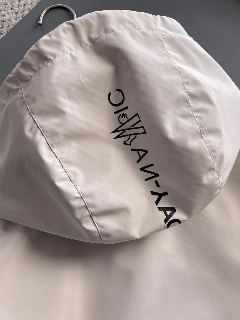 Moncler Outwear Upgraded 142460