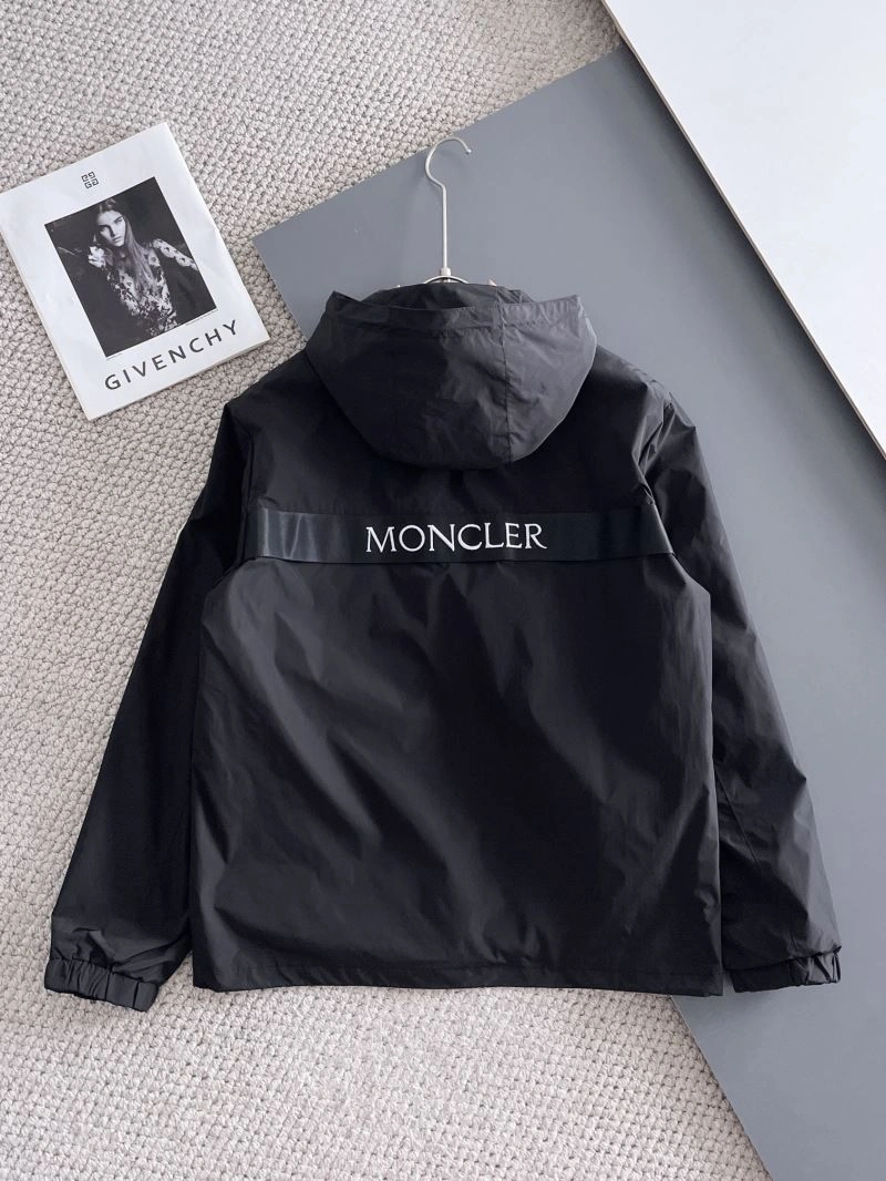 Moncler Outwear SmoothTexture 142449