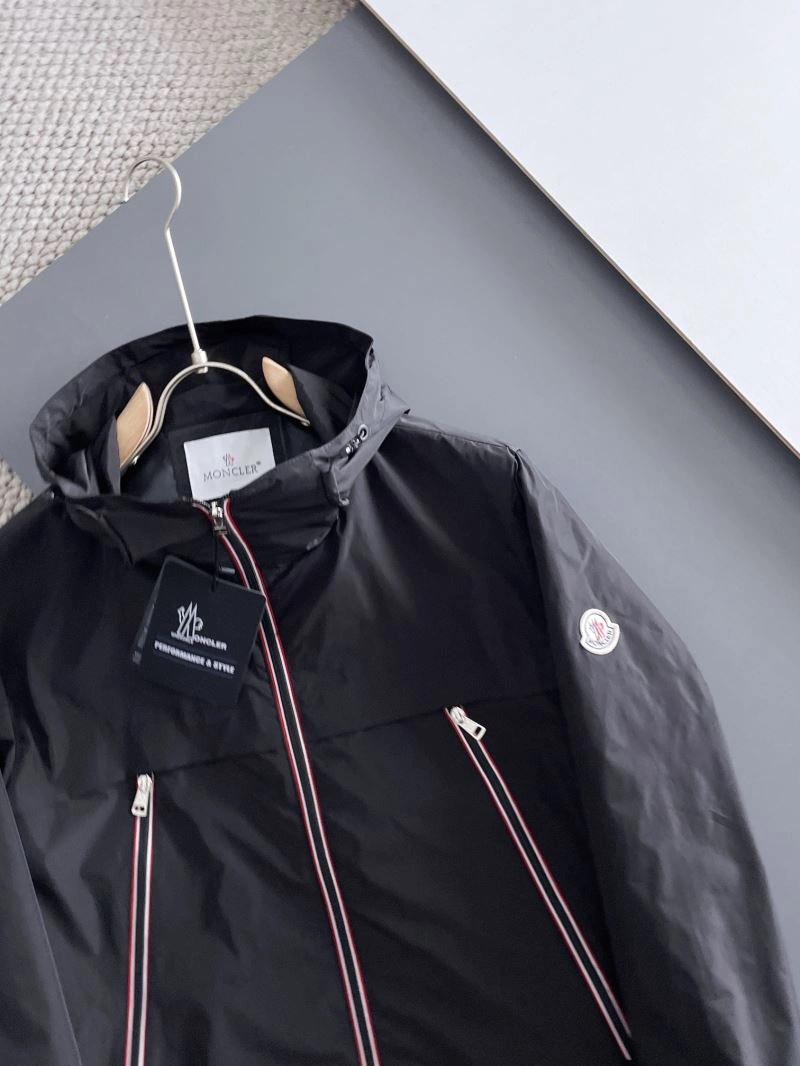 Moncler Outwear SmoothTexture 142449