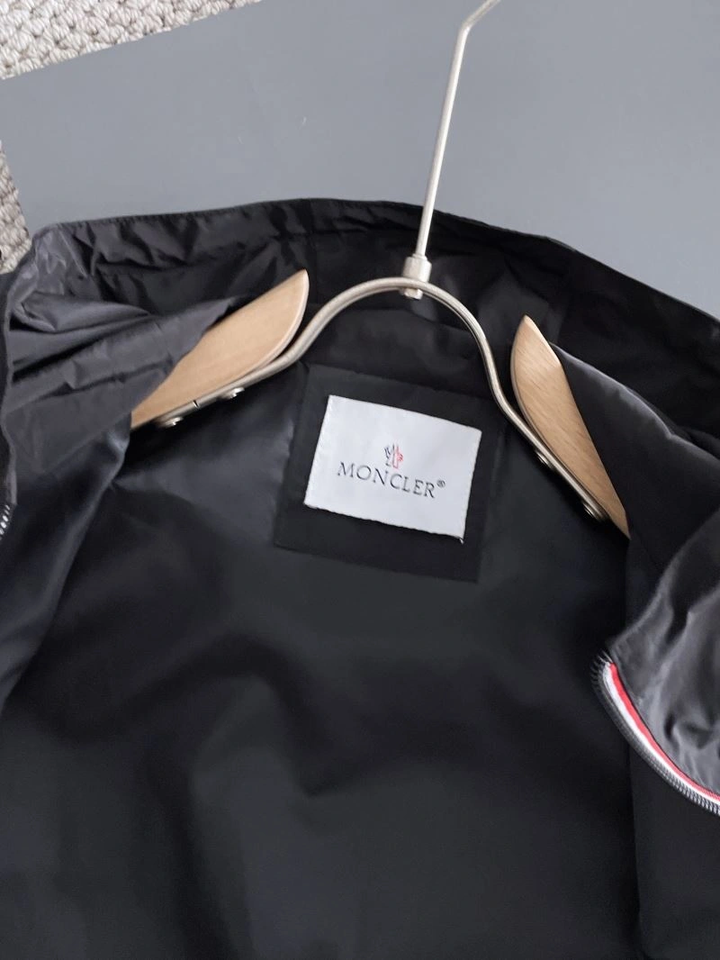 Moncler Outwear SmoothTexture 142449