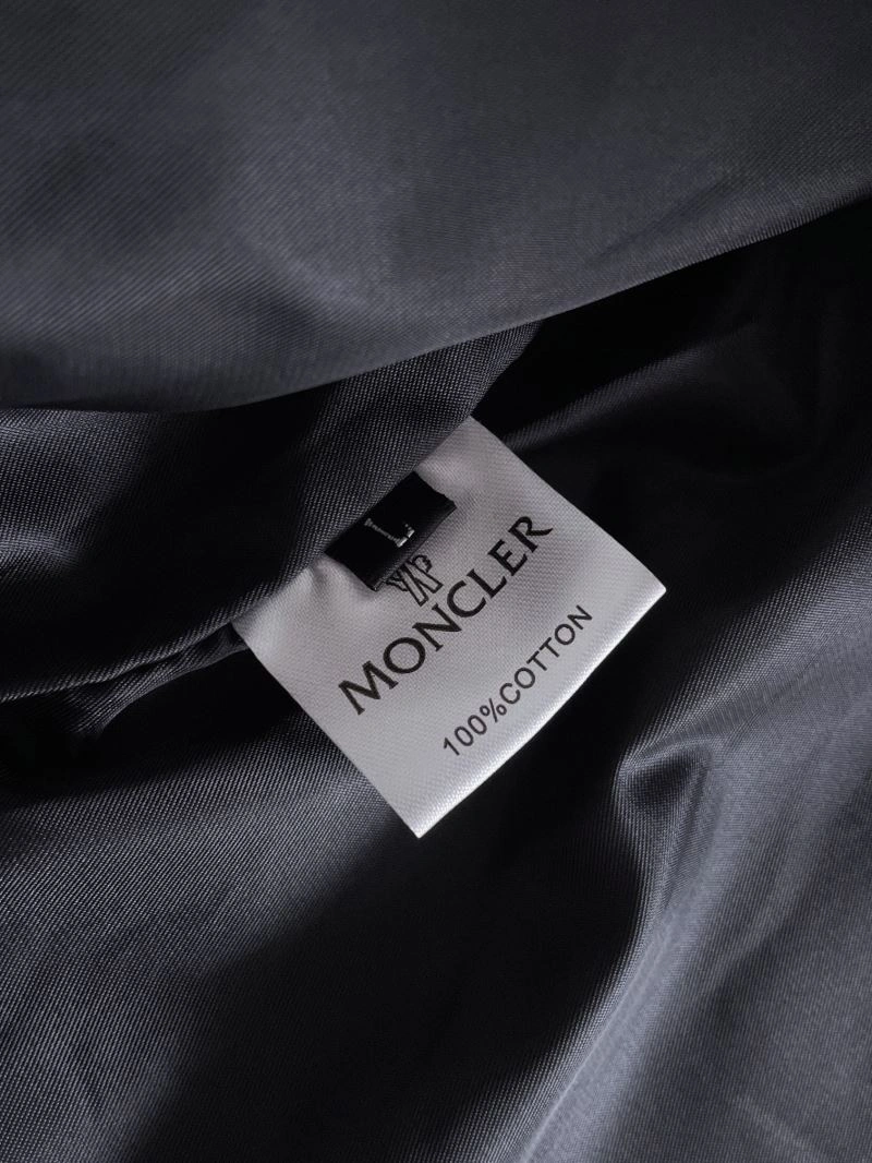 Moncler Outwear SmoothTexture 142449