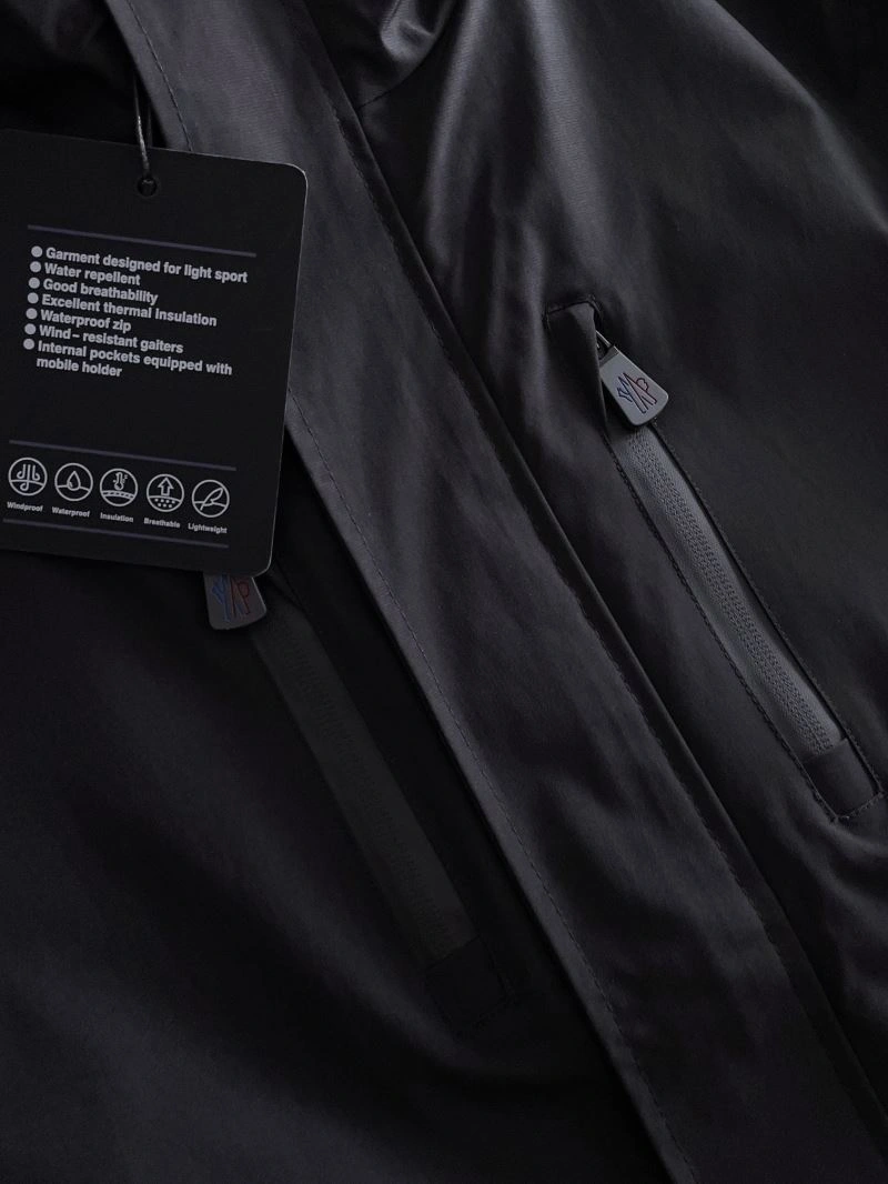 MoistureWicking Moncler Outwear 142457