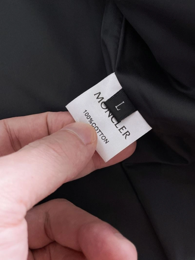 MoistureWicking Moncler Outwear 142457