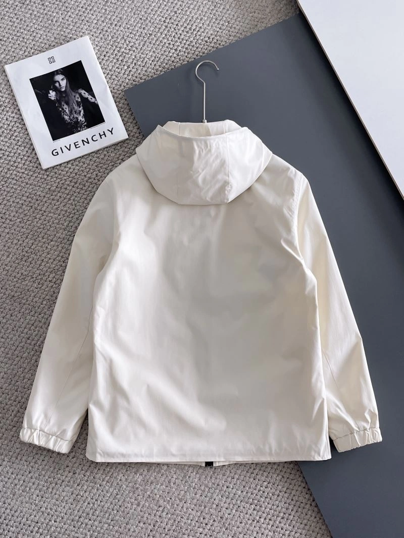 Flexible Moncler Outwear 142454