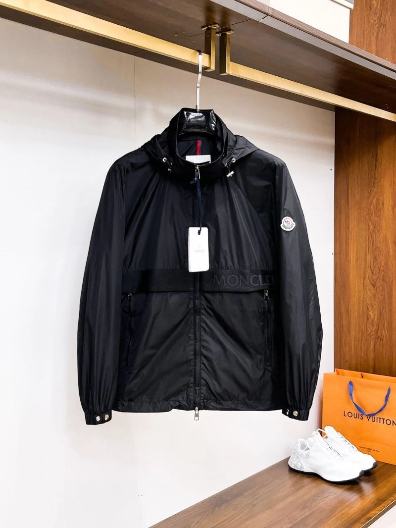 Moncler Outwear Casual 142450