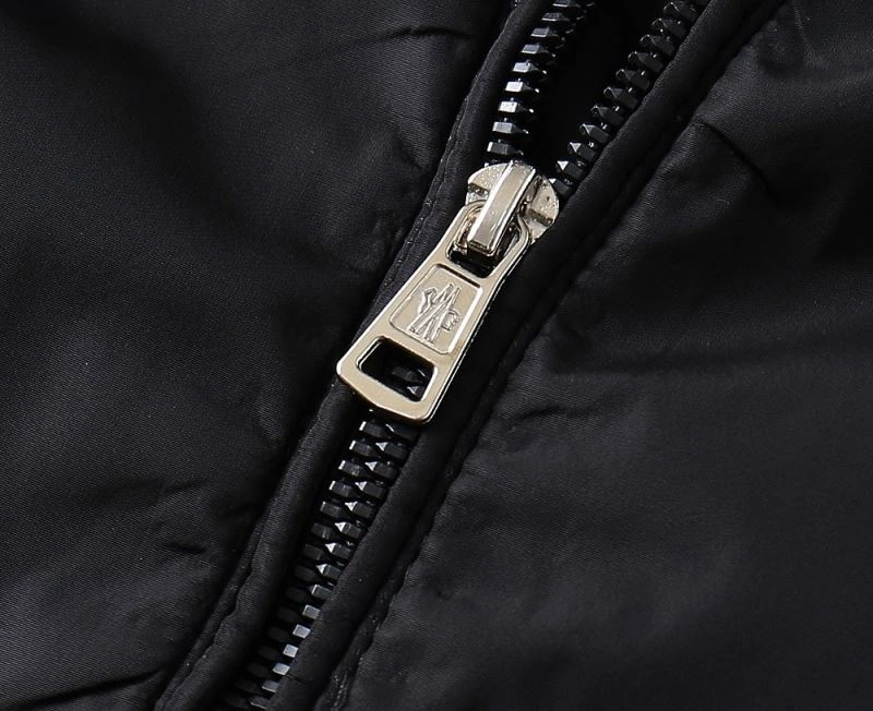 Moncler Outwear ZeroBulk 142442