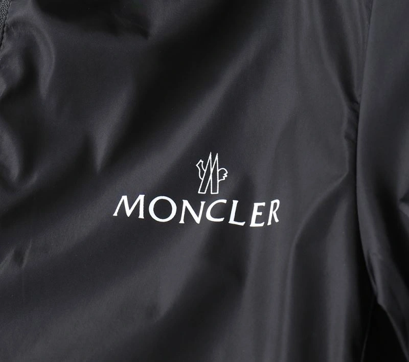 Moncler Outwear Trendy 142434