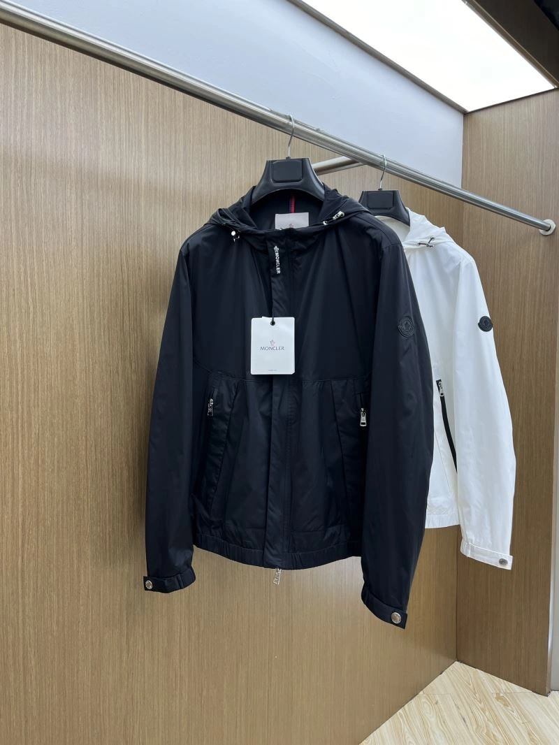Moncler Outwear Affordable 142433