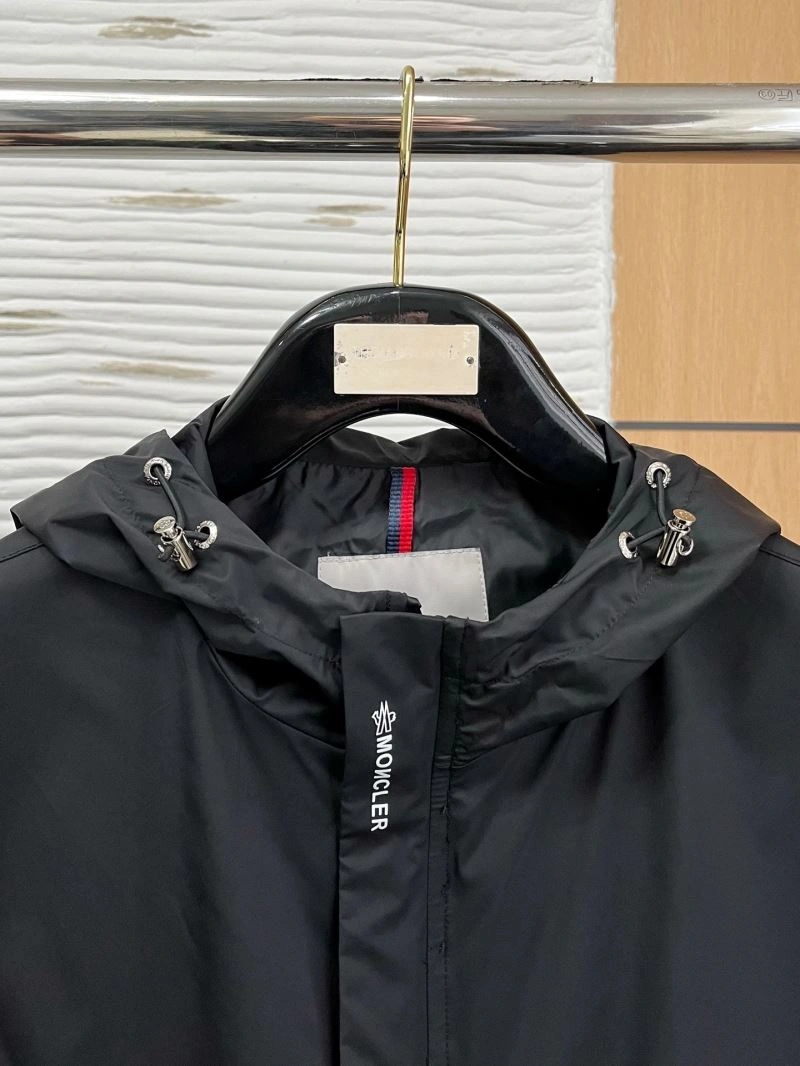 Moncler Outwear DailyWear 142431