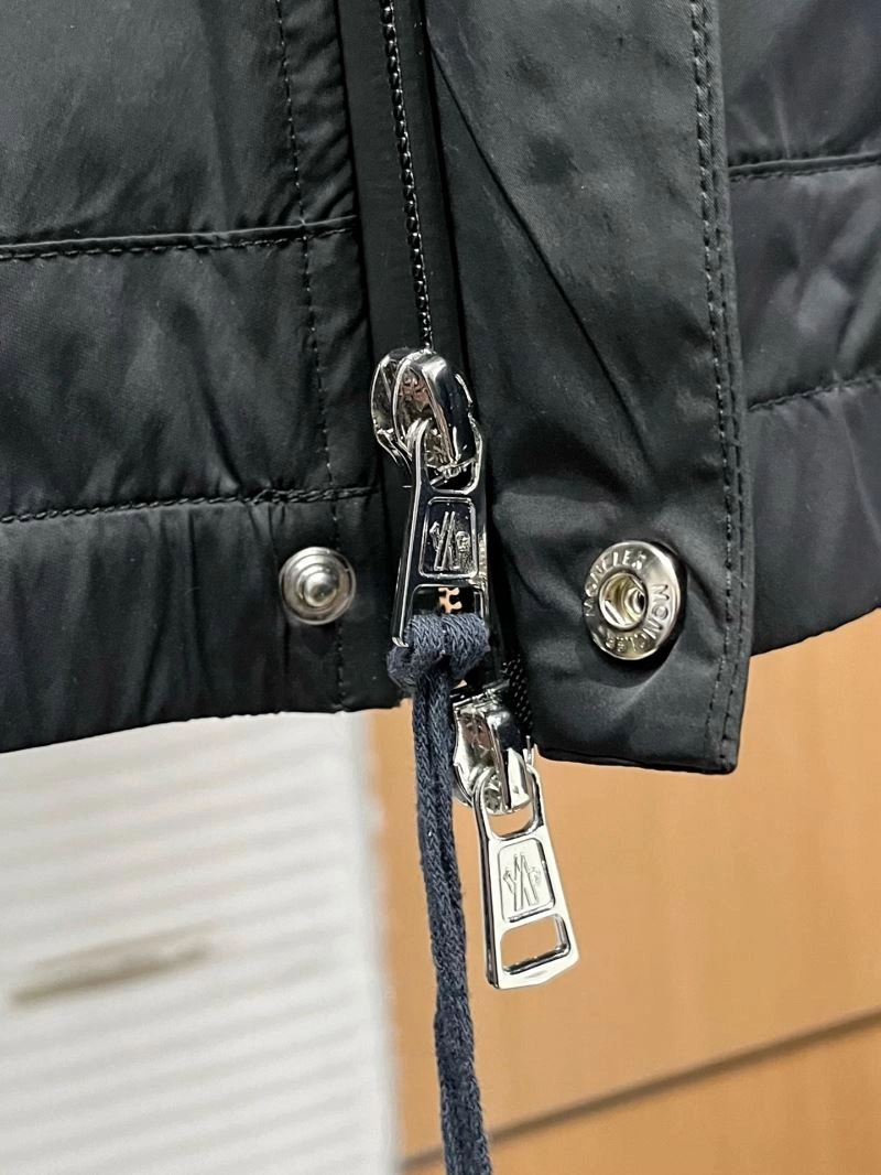 Moncler Outwear DailyWear 142431