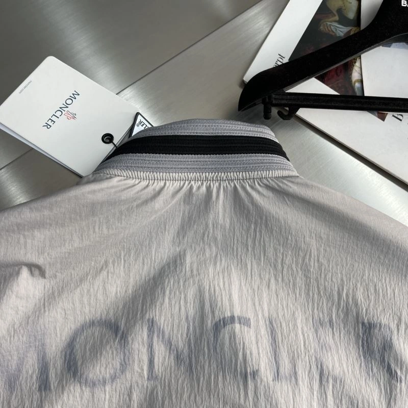 Moncler Outwear FreshLook 142420