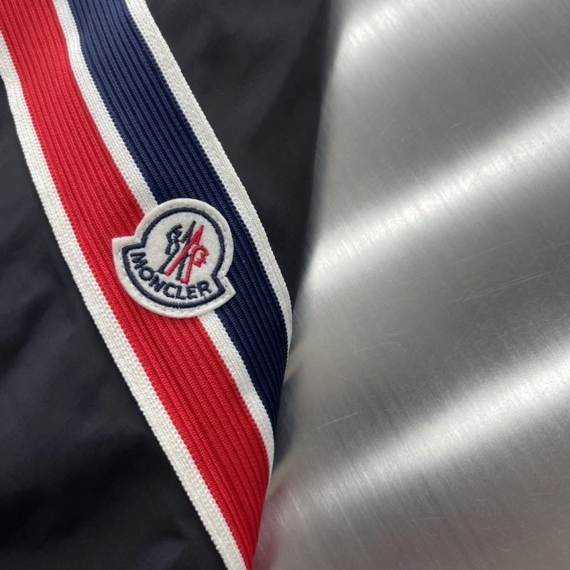 ZeroBulk Moncler Outwear 142421