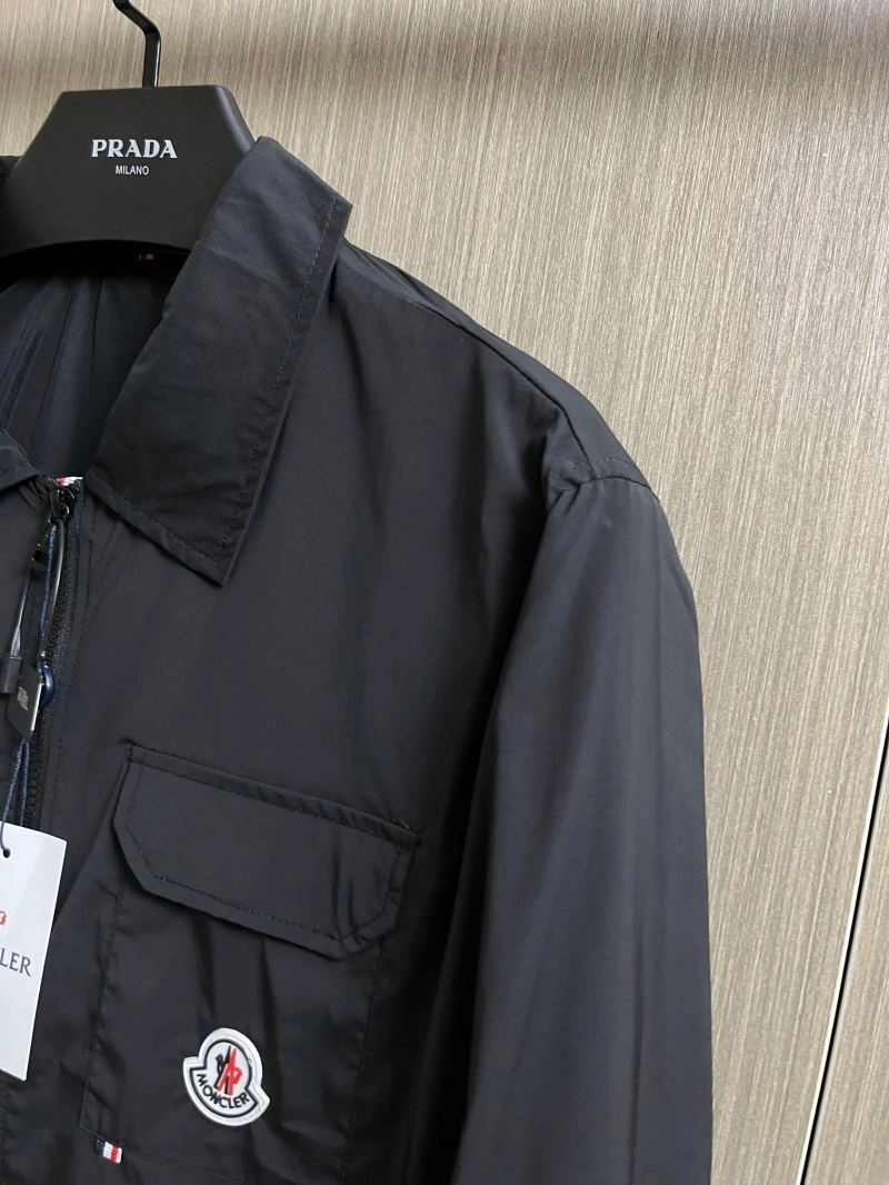 SmoothTexture Moncler Outwear 142409