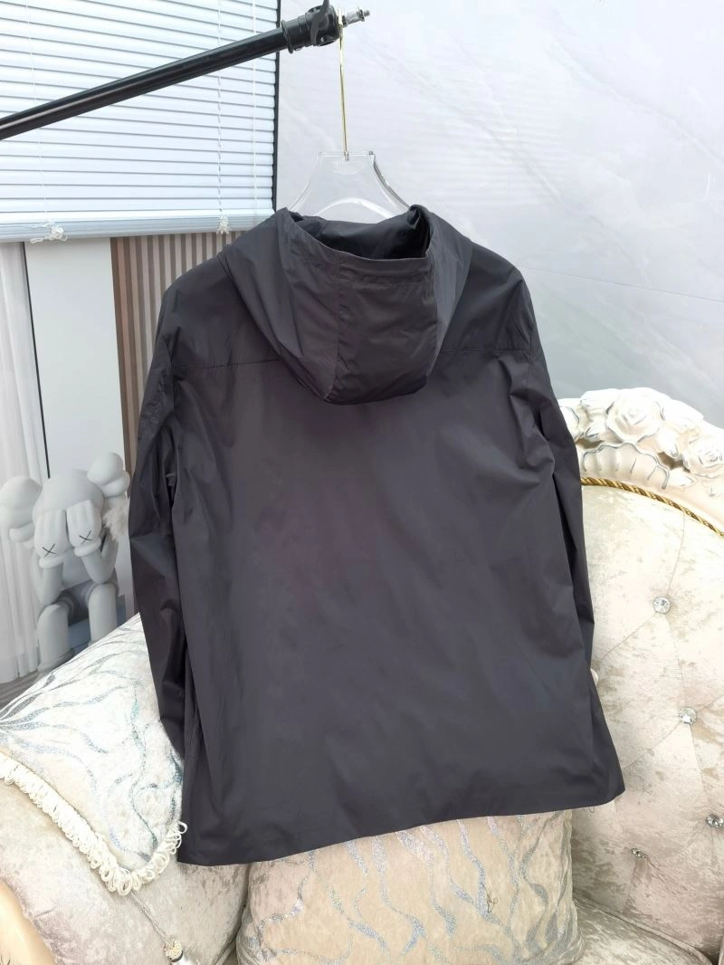 Moncler Outwear WrinkleFree 142418