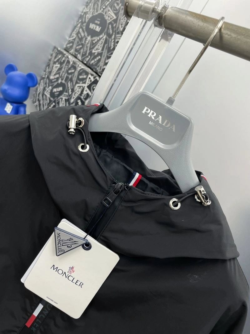 Affordable Moncler Outwear 142432
