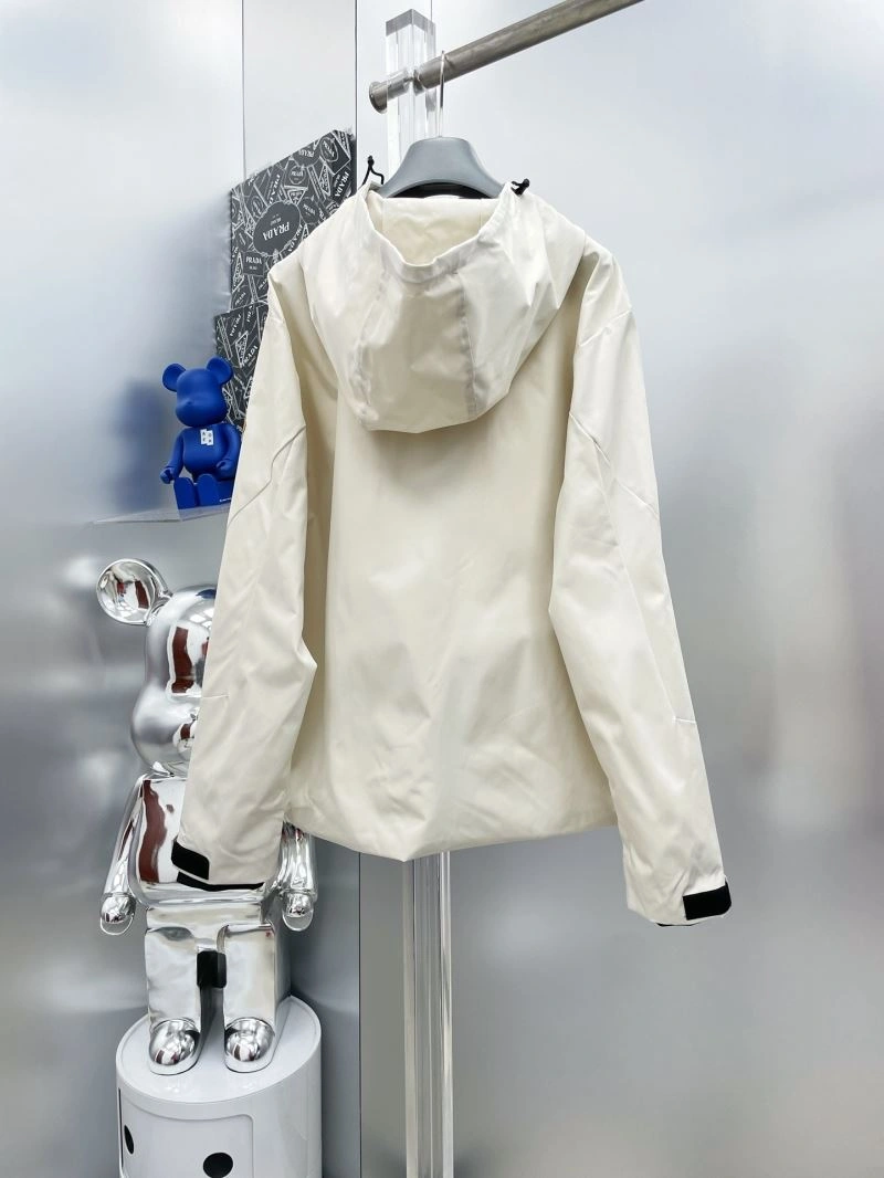 SportInspired Moncler Outwear 142414