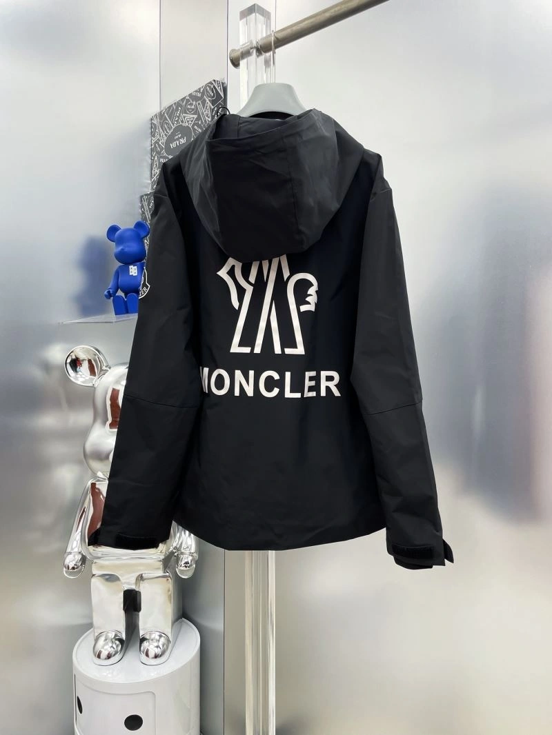 HighPerformance Moncler Outwear 142422
