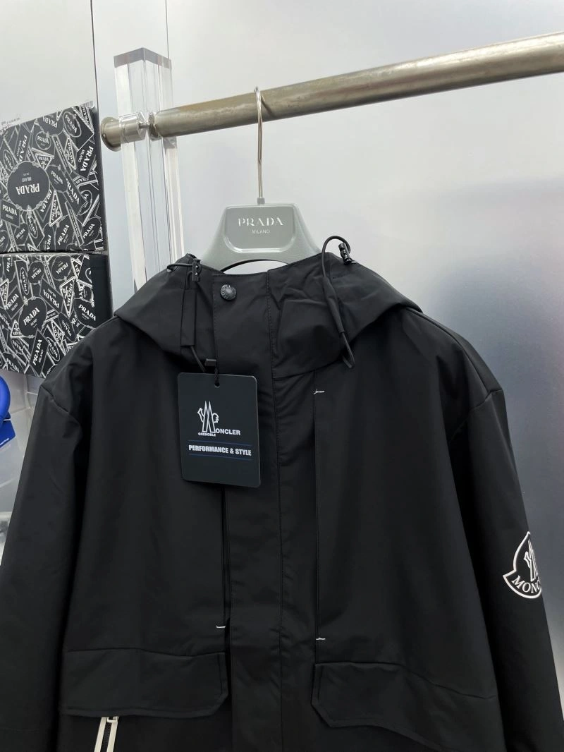 HighPerformance Moncler Outwear 142422