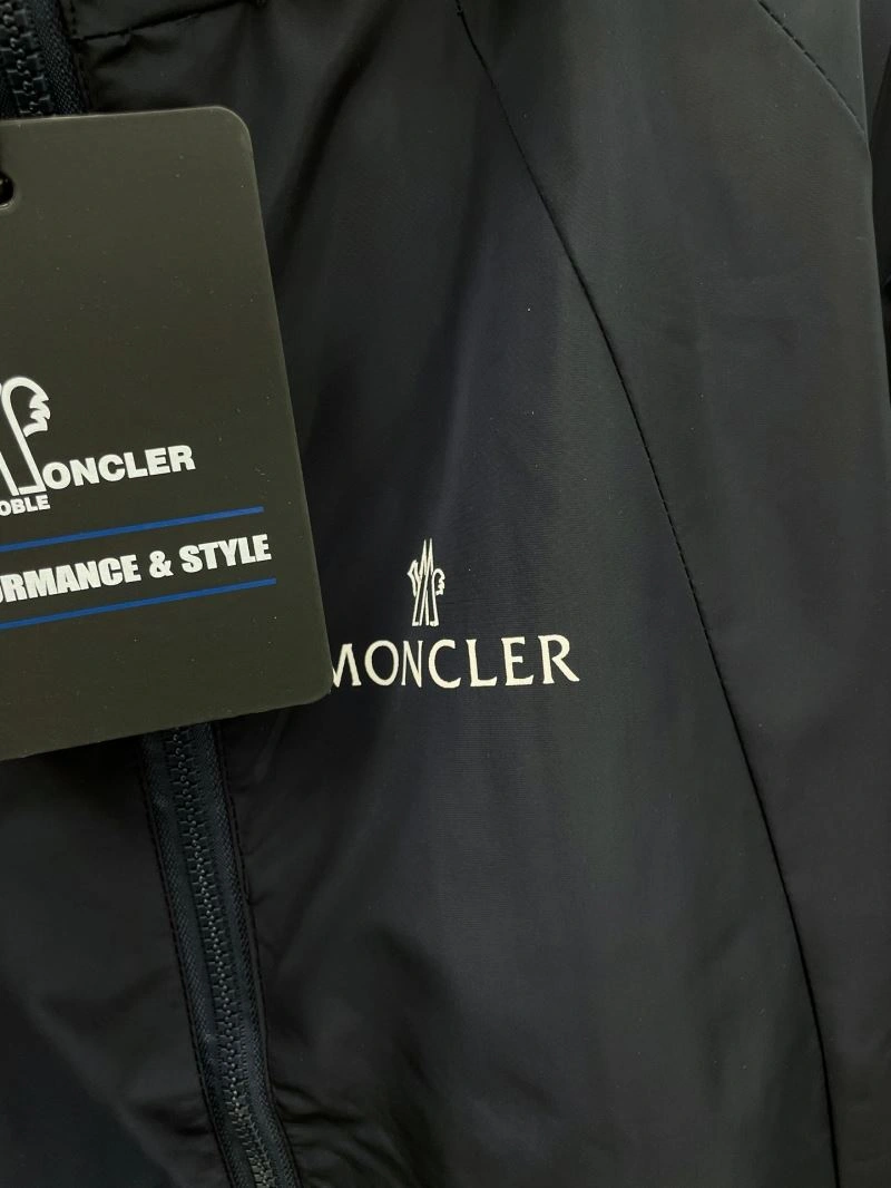 Fashionable Moncler Outwear 142407