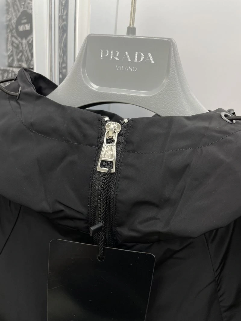 Moncler Outwear HighQuality 142406