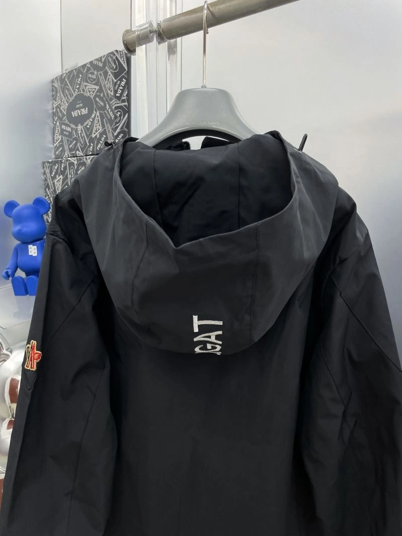 MultiPurpose Moncler Outwear 142402