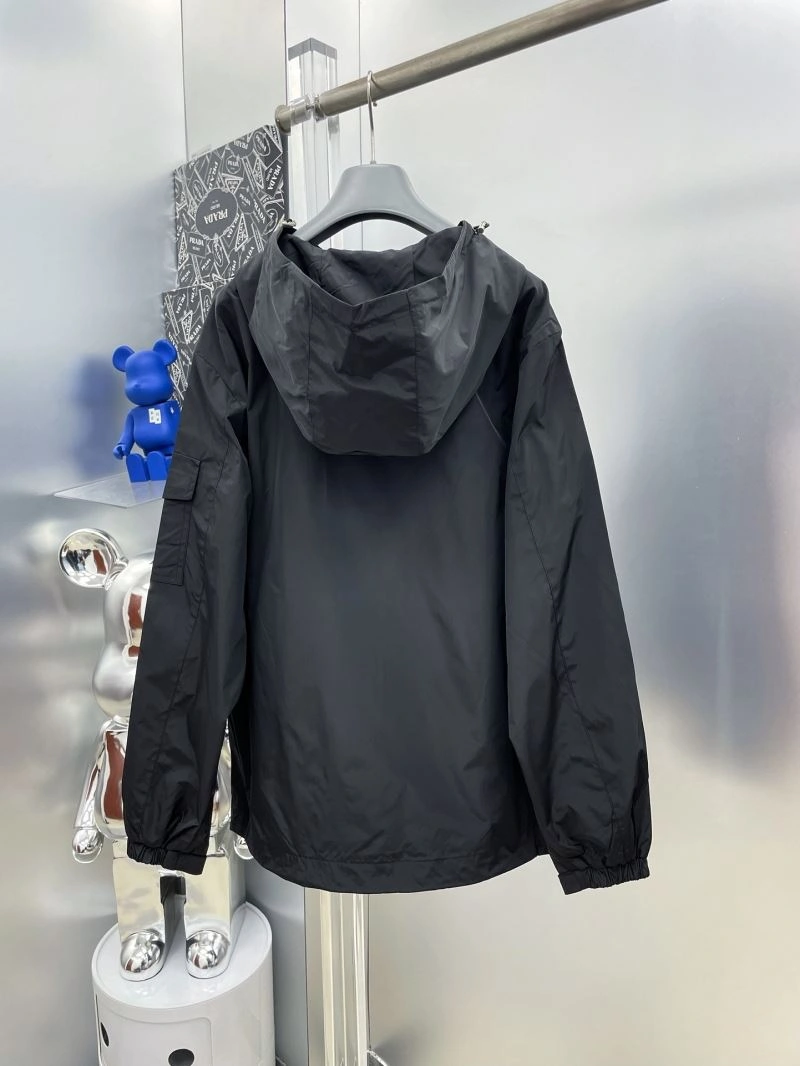 Reliable Moncler Outwear 142405