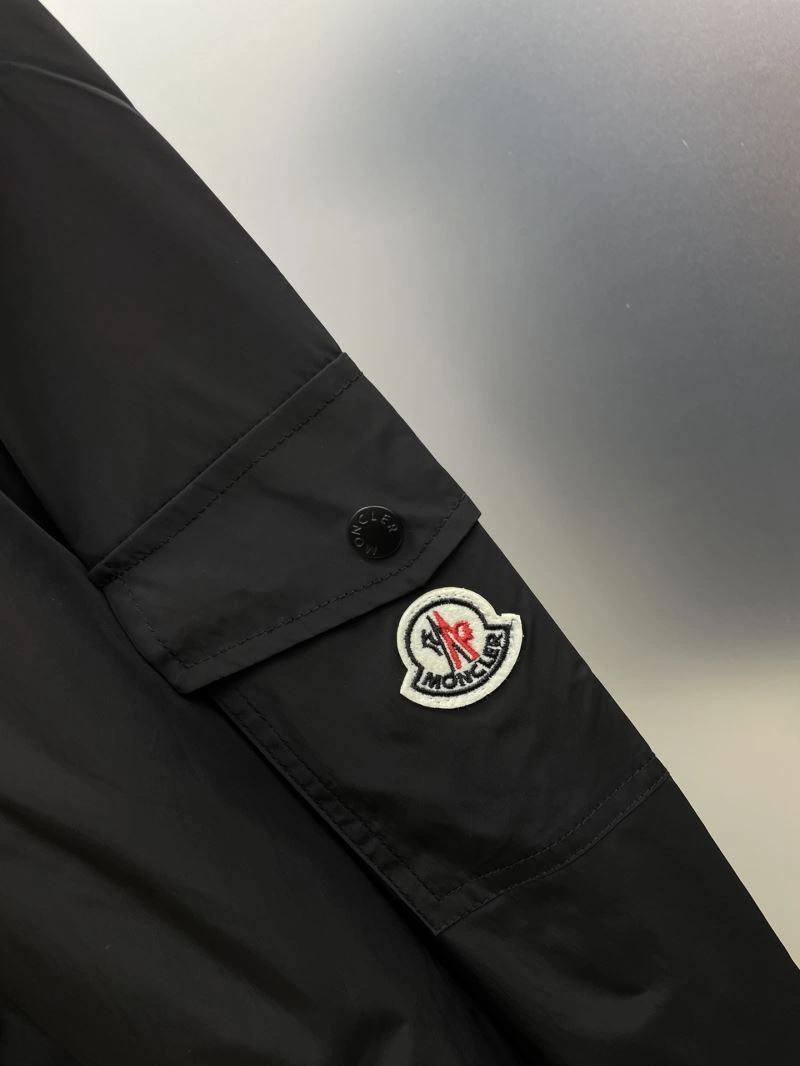 Reliable Moncler Outwear 142405