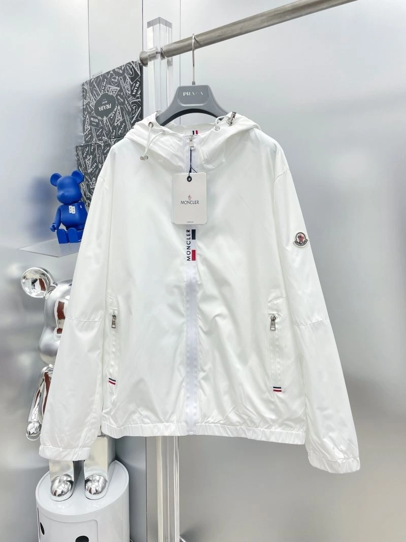 Moncler Outwear Upgraded 142415
