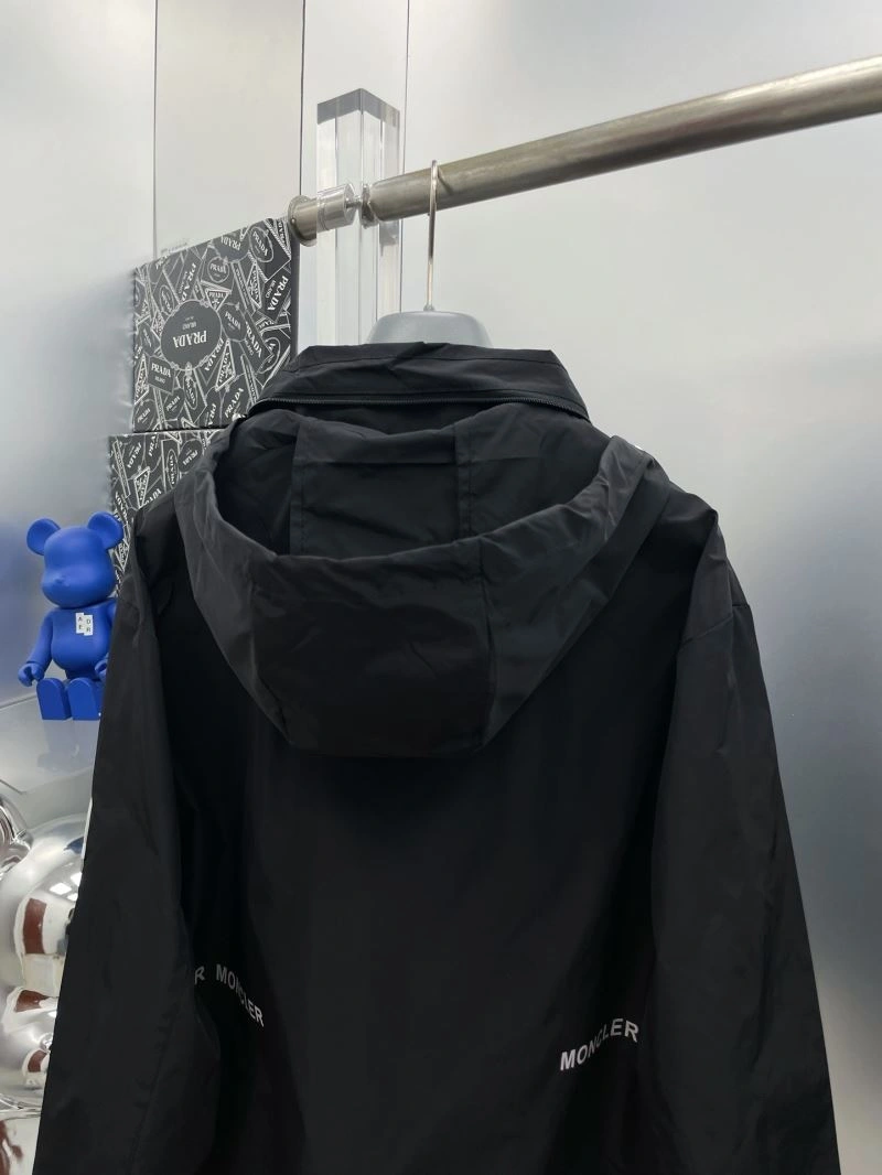 MultiPurpose Moncler Outwear 142396