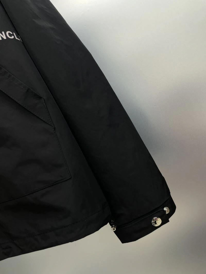 MultiPurpose Moncler Outwear 142396