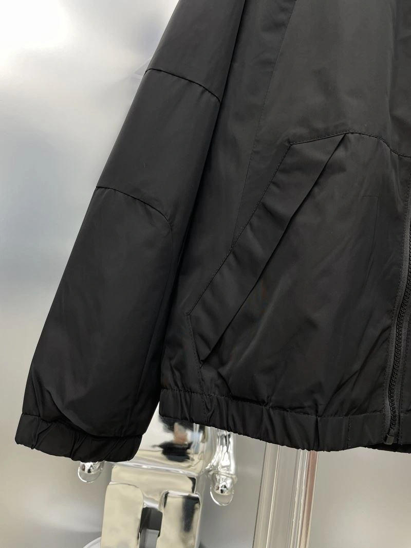 Moncler Outwear Durable 142397