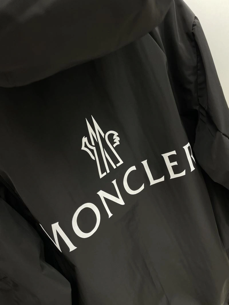 Moncler Outwear Durable 142397