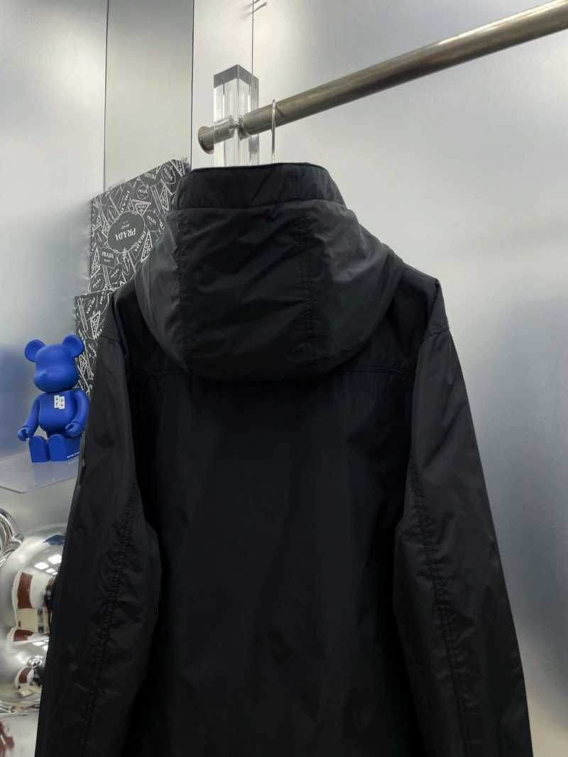 Moncler Outwear ZeroBulk 142401