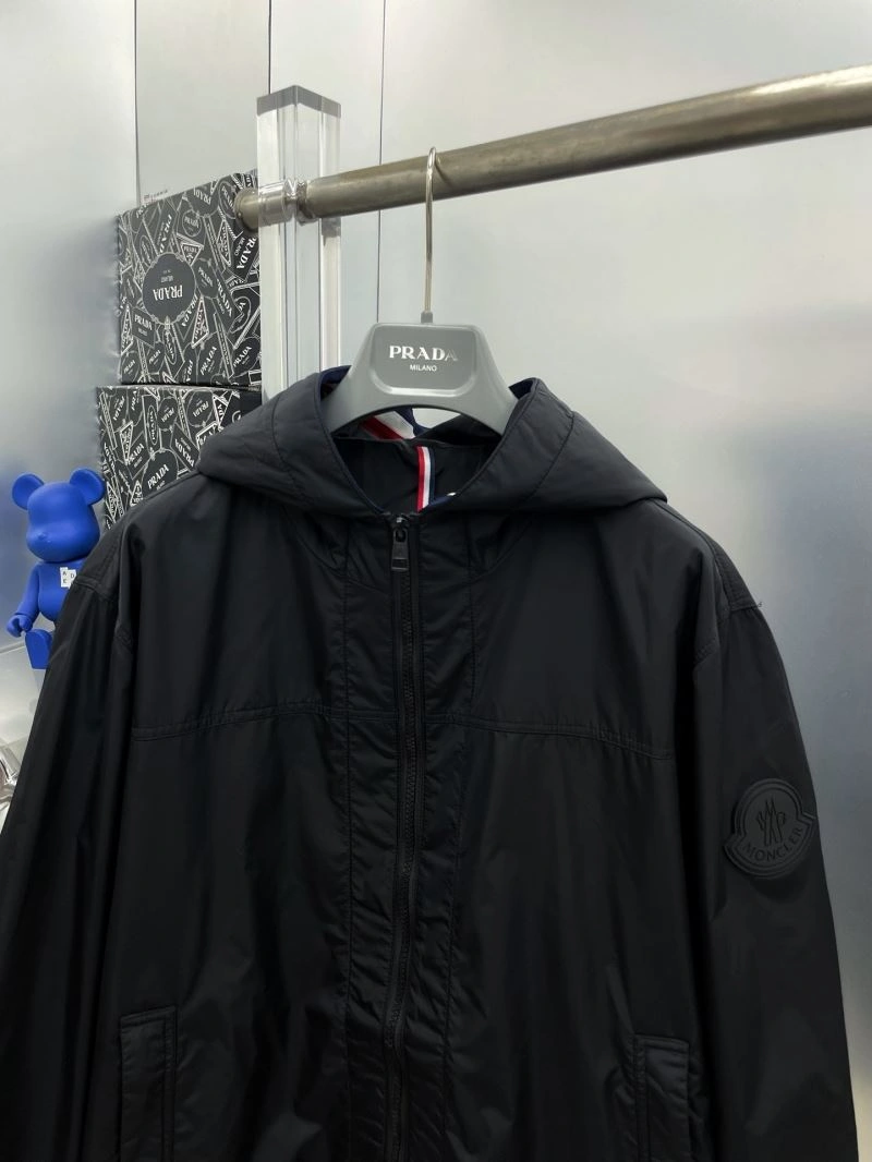 Moncler Outwear ZeroBulk 142401