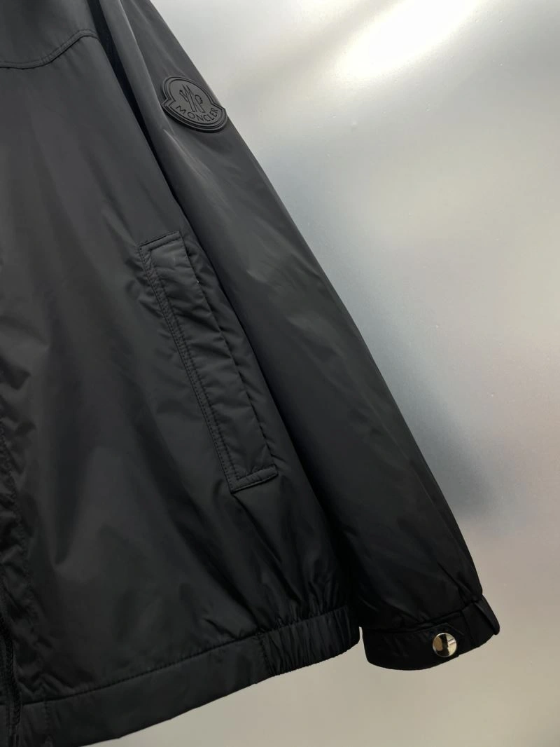 Moncler Outwear ZeroBulk 142401