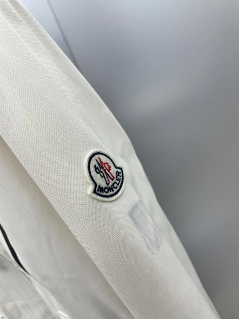 FashionForward Moncler Outwear 142395