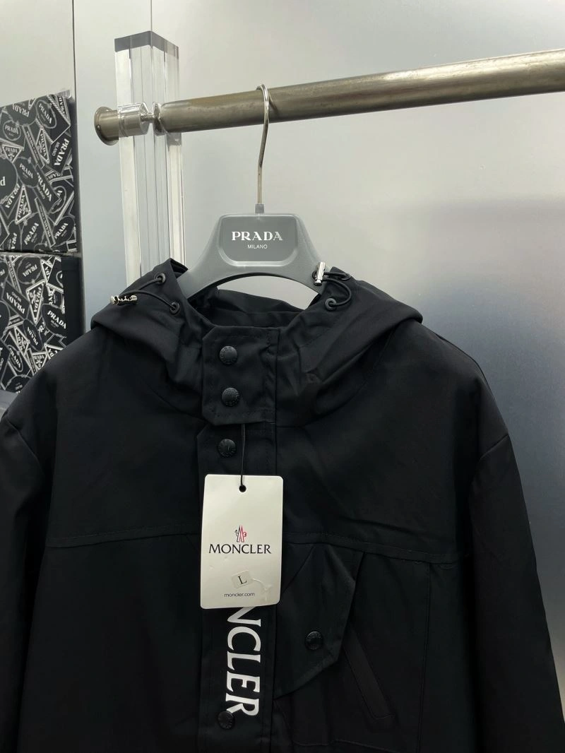 DailyWear Moncler Outwear 142398
