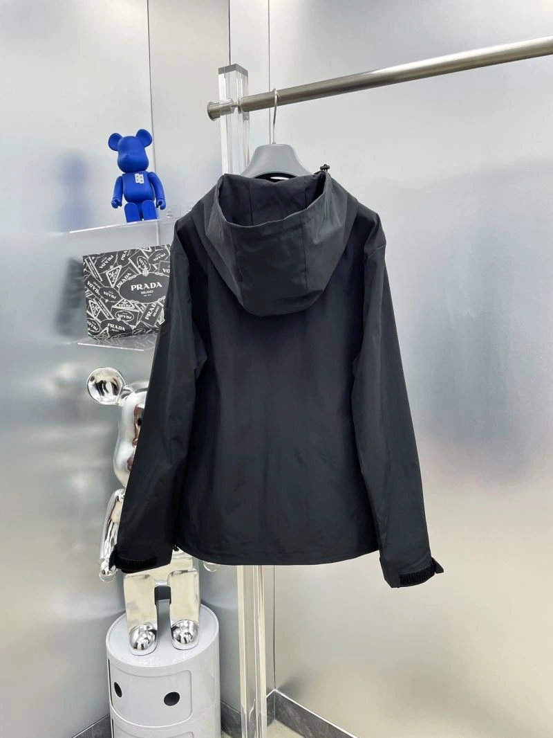EasyCare Moncler Outwear 142394