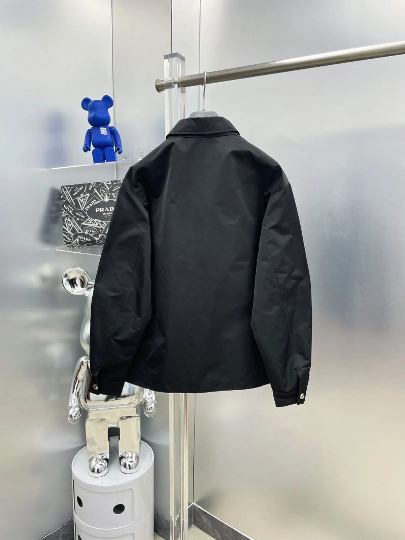 Sustainable Moncler Outwear 142390