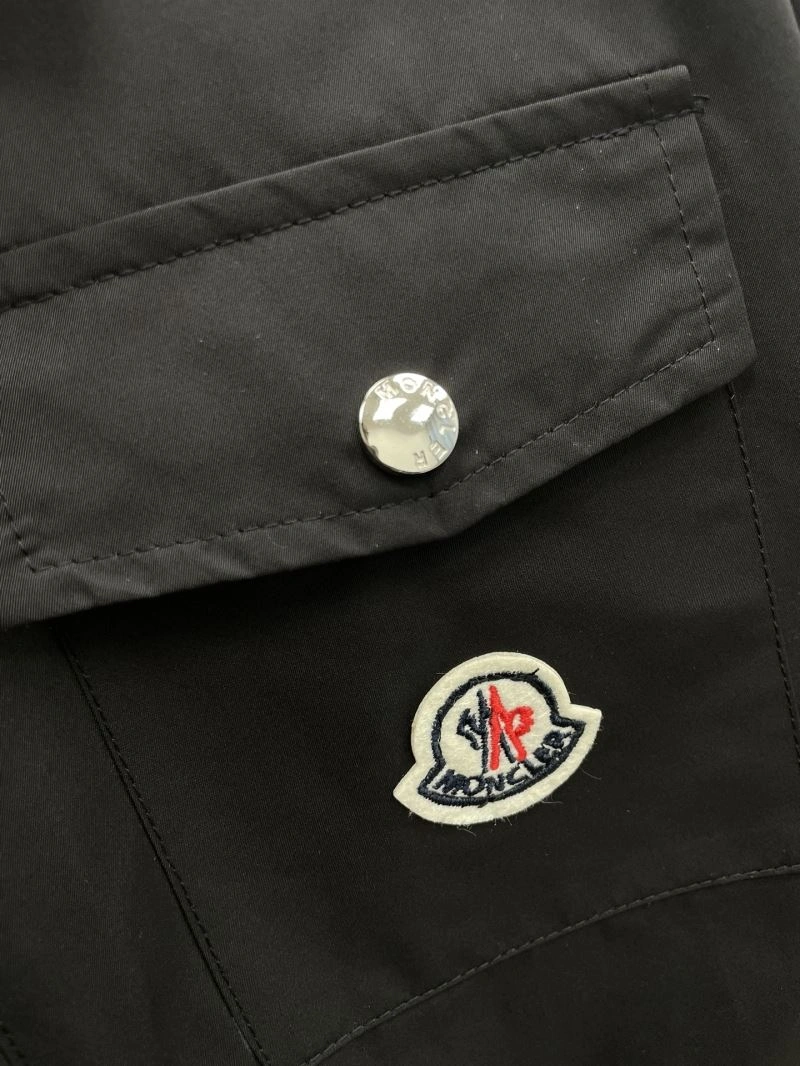 Sustainable Moncler Outwear 142390